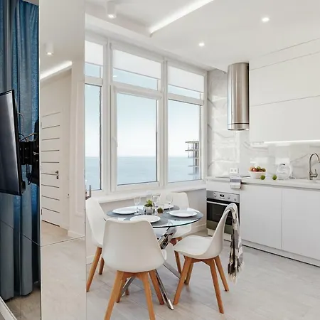 Black Sea Horizon Apartment Odesa