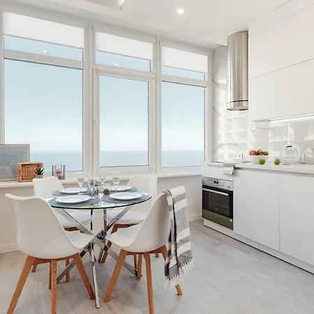 Black Sea Horizon Apartment *